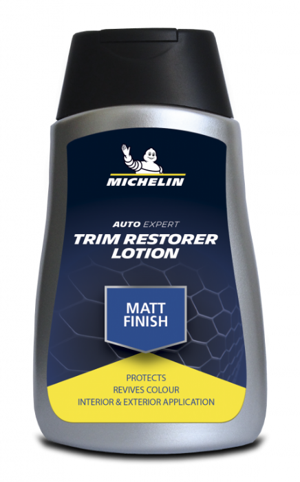 SREDSTVO ZA VRACANJE SJAJA PLASTIKE MAT 250ML MICHELIN