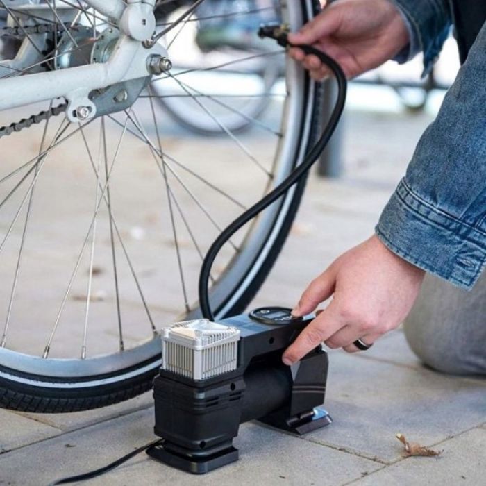 KOMPRESOR ZA PUMPANJE GUMA 150PSI