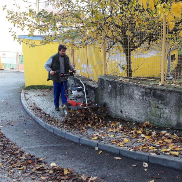 ČISTAČ-ČETKA MOTORNA ZA METENJE CB80