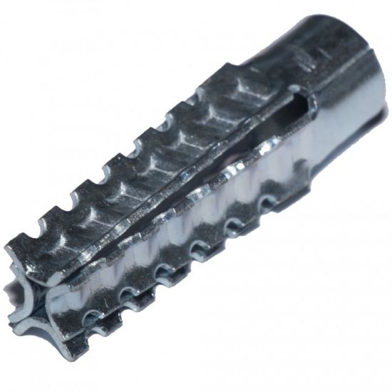 METALNI TIPL FI- 6x32mm   ZA BETON I PUNU OPEKU