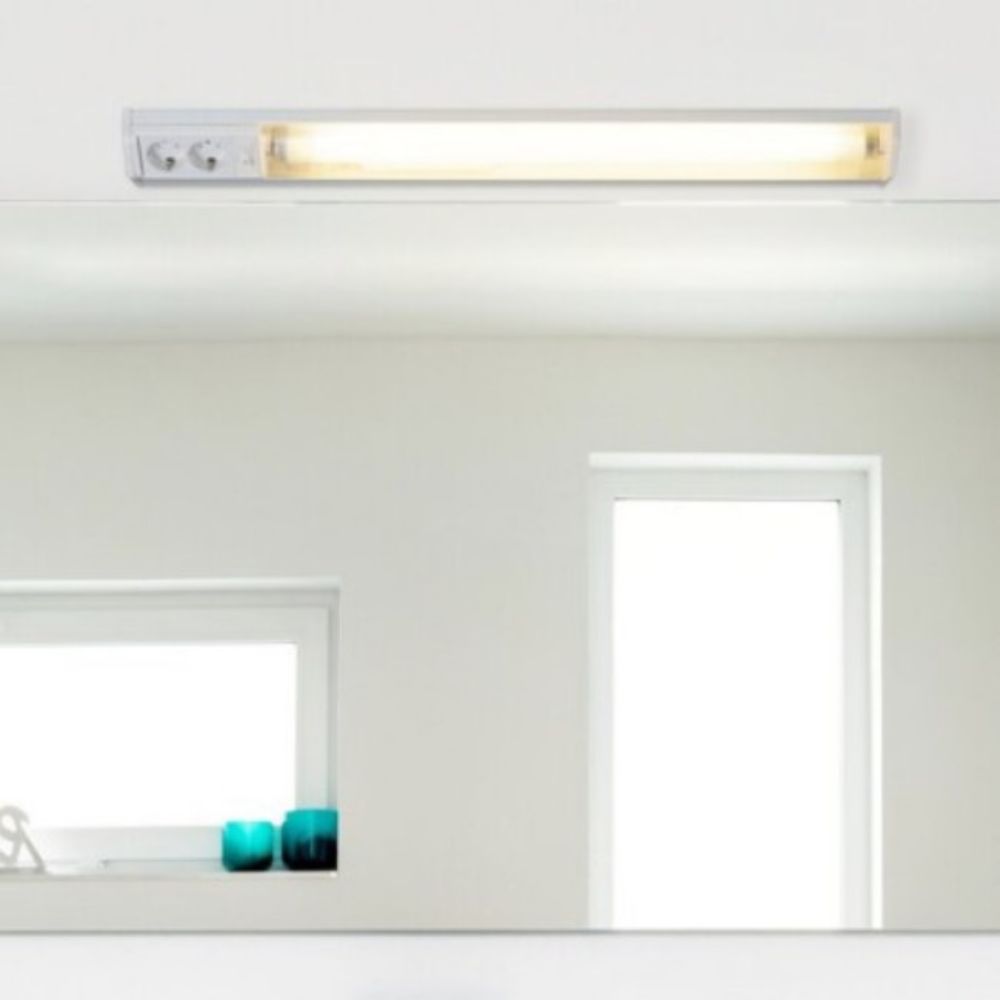 LAMPA SA UTIČNICOM RABALUX 15W 4000K L=700 78065