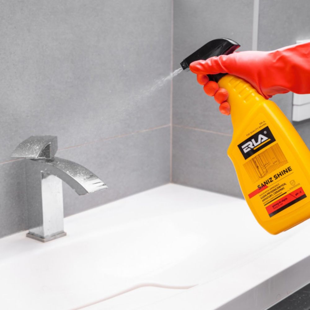 SREDSTVO ZA ČIŠĆENJE SANITARIJA 750ML ERLA