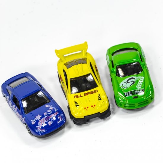 AUTOMOBIL